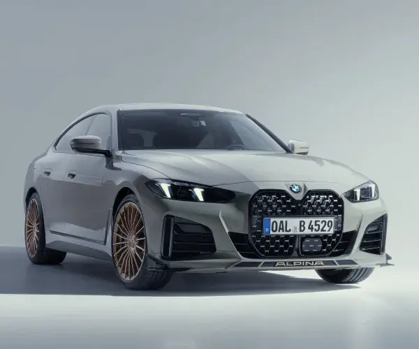 Voorzijde van de ALPINA B4 GT